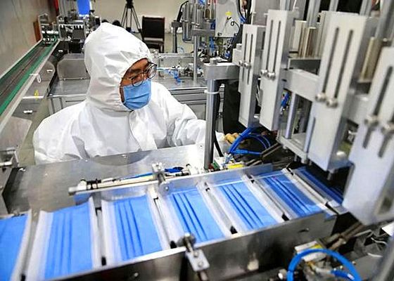 China Masker die van het stoffen het niet Geweven Gezicht de Energie van de Machinehoge snelheid maken - besparing leverancier